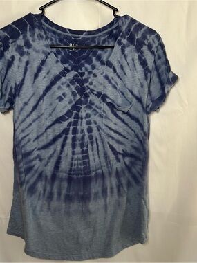 a.n.a Women's Blue Tie-Dye Short Sleeve Tee size small